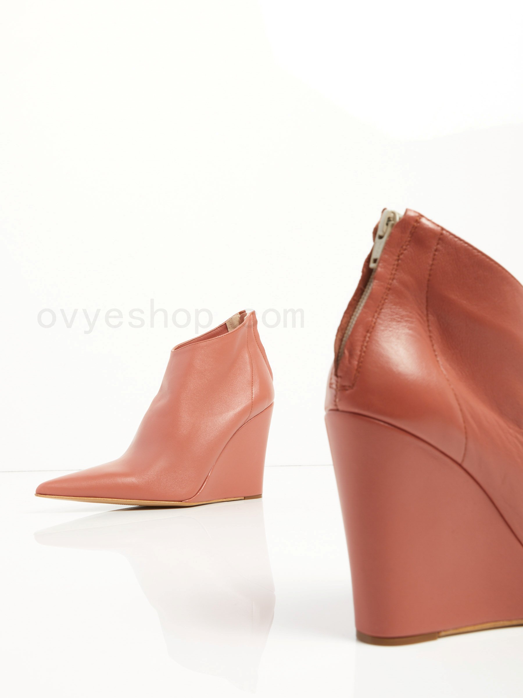 Wedge Leather Ankle Boots F0817885-0470 In Vendita